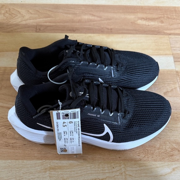Nike Shoes - Nike Air Zoom Pegasus 40